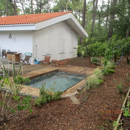 Maison Lumineuse Sous Les Pins Villa *