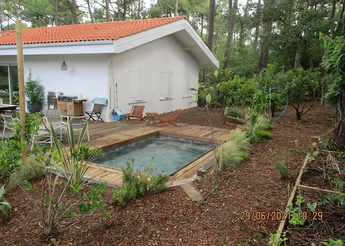 Maison Lumineuse Sous Les Pins Villa *